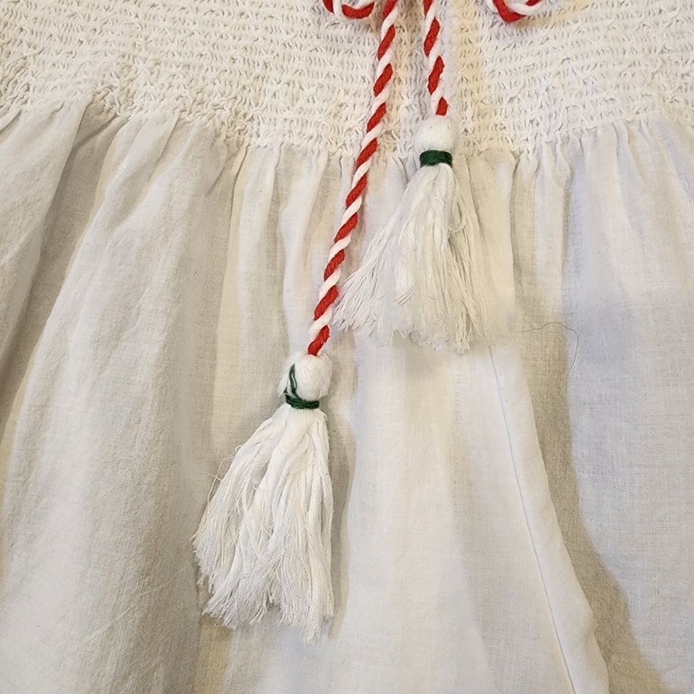 Joie Smocked Shorts Cotton Embroidered Strawberries Cherries Drawstring size Med - Picture 3 of 7